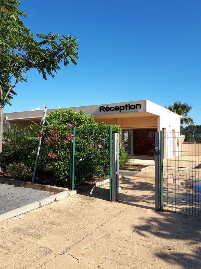 Les Parasols D'Argens Roquebrune-sur Argens Εξωτερικό φωτογραφία